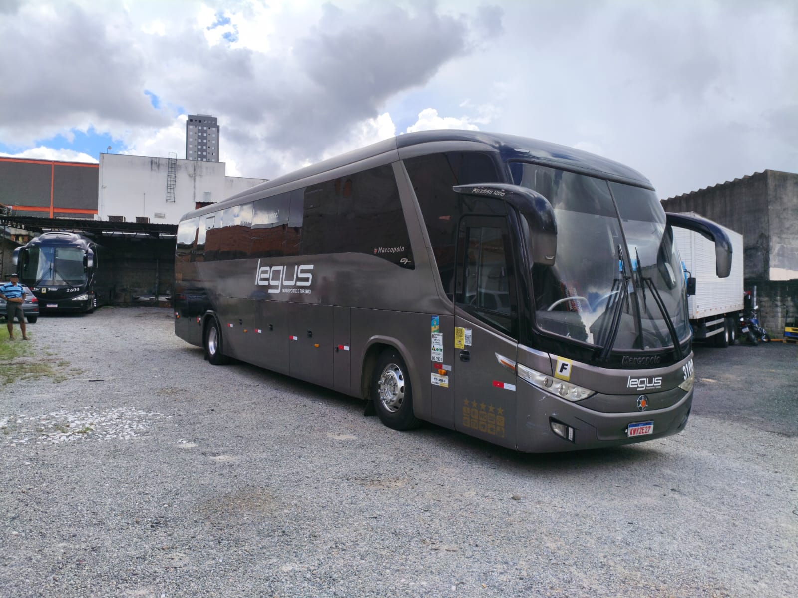 Ônibus Legus Transportes modelo 1 com 46 lugares